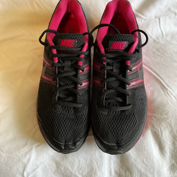 🌺Nike Sneakers in excellent used condition, Size 11 - Picture 11 of 11